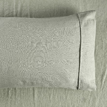 Cuffed & Piped Linen Sheet Set